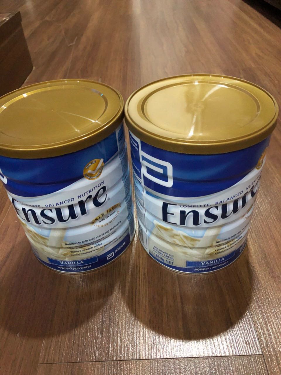 Nhà mình thường xuyên mua ensure úc dùng rất tốt, lần này còn được tặng thêm hộp stock rau củ. Ensure úc ko ngọt như ensure mỹ. Người lớn tuổi uống tốt lắm.