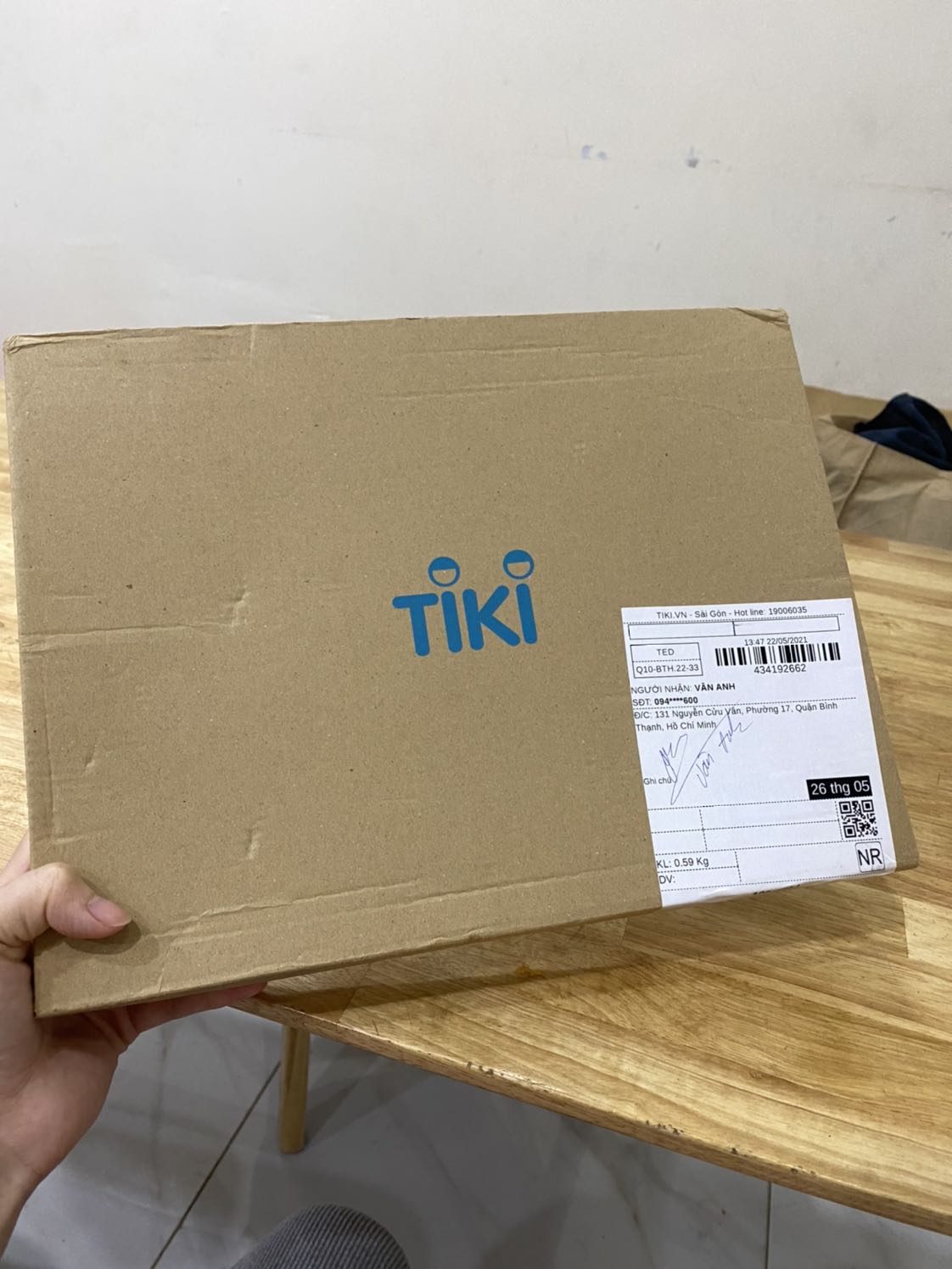 Đóng gói cẩn thận , shop còn cho thêm tờ hướng dẫn để lấy link học kèm 1 đĩa DCD , giao hàng bao nhanh