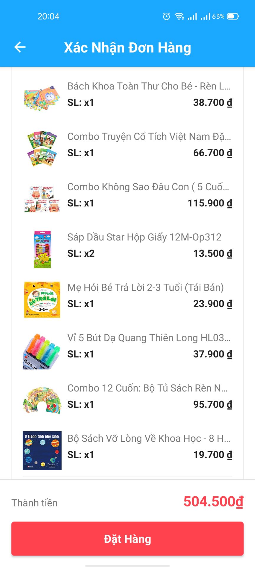 Sách rất tốt giúp bé phát triển sự tò mò về bên ngoài và tương tác nhiều hơn với mẹ qua việc đọc sách.