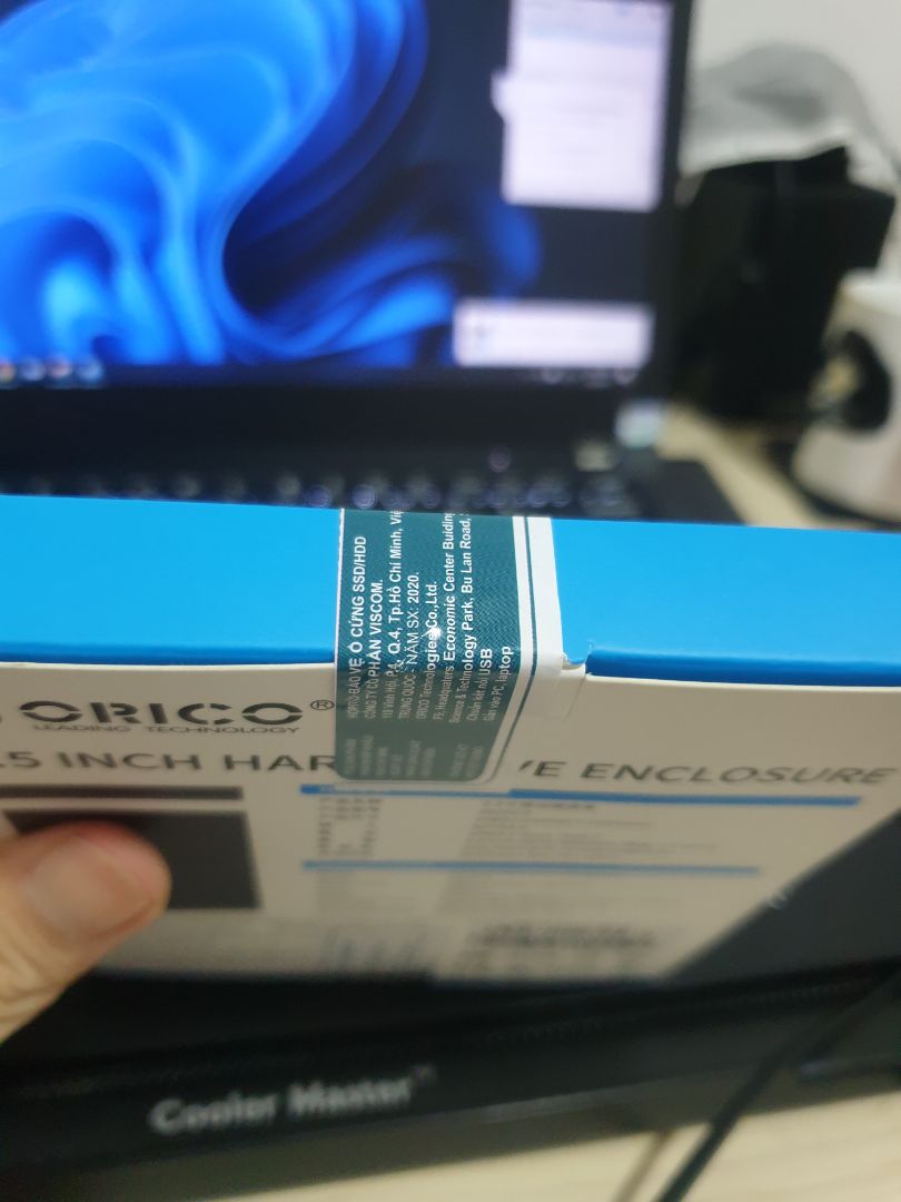 Giao hàng nhanh chóng. Hàng chính hãng có tem bảo hành, nguyên seal, đã sử dụng với ssd seagate tôc độ đọc - ghi tốt.