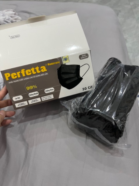 Đặt hộp/40 cái gói riêng từng cái nhưng về không giống nha shop , về hộp/50cái/bịt