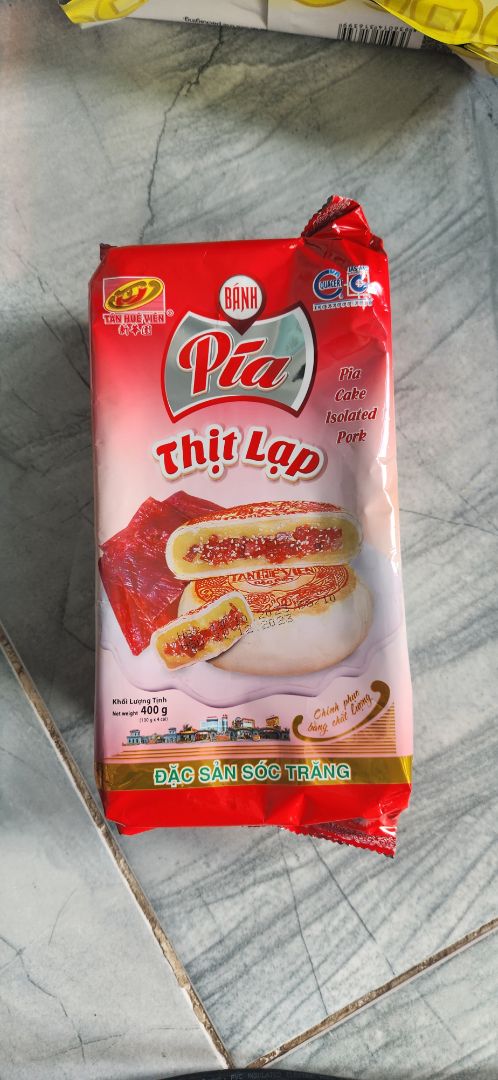 Shop đóng gói cẩn thận, bánh mới ăn thử, rất ngon