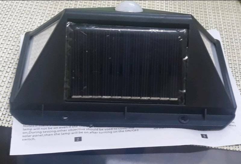 Đèn đẹp, mình đã mua 1 loại tương tự, xài thấy cũng bền, được hơn 1 năm. Thấy Shop bán rẻ hơn, mình mua 2 cái. Sẽ tiếp tục ủng hộ Shop.