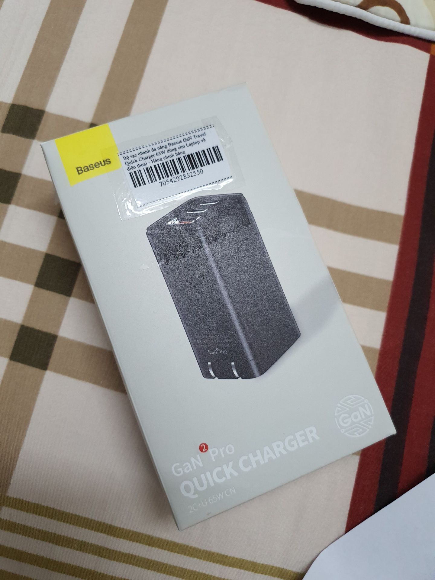 Đây là lần thứ 2 mình mua sản phẩm này, mua hộ 2 anh bạn :) nhưng cũng có thời gian *** qua. Nói chung là chất lượng tốt, dòng ra vào ổn định, đo đủ điện... chất liệu tốt bền, cầm đầm tay... đáng đồng tiền.