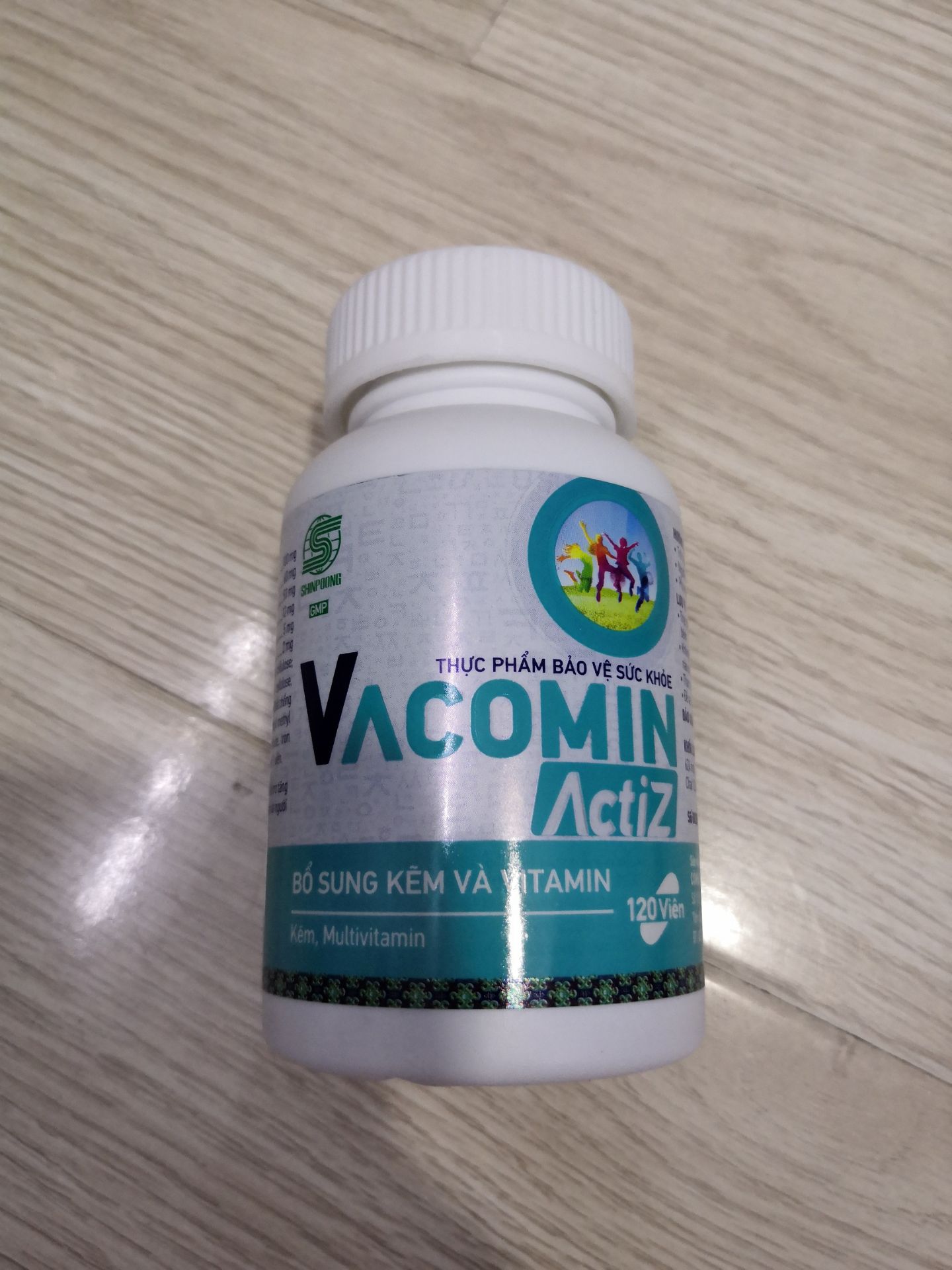 Dịch vụ chăm sóc khách hàng tốt, tư vấn nhiệt tình, giao hàng nhanh chóng, đặt trưa hôm trước sáng hôm sau đã có hàng. Hàng chính hãng nên yên tâm chất lượng. Sẽ giới thiệu cho người khác ủng hộ shop.