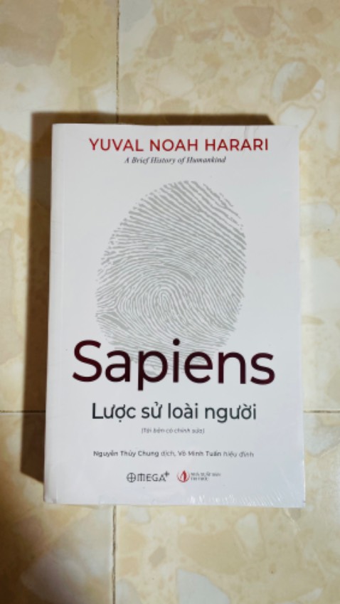 Sách nội dung chỉ gọi hay thôi, mình đã đọc được 1/2 sách nhưng chưa mua vì thấy giá còn hơi cao nhưng nay lên thấy Tiki hỗ trợ 180 cá, quá mềm rồi, nên đã rước ẻm về dinh, đóng gói chất lượng… mọi thứ xứng đáng 5 sao về chỉn chu