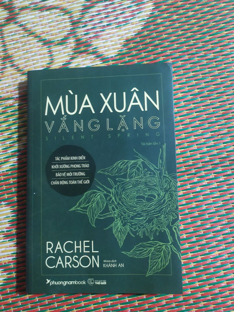 Review sách mùa xuân vắng mẹ của Rachel Carson 1 Sách Mùa Xuân Vắng Lặng (Tái bản năm 2021) - phương nam book | Tiki