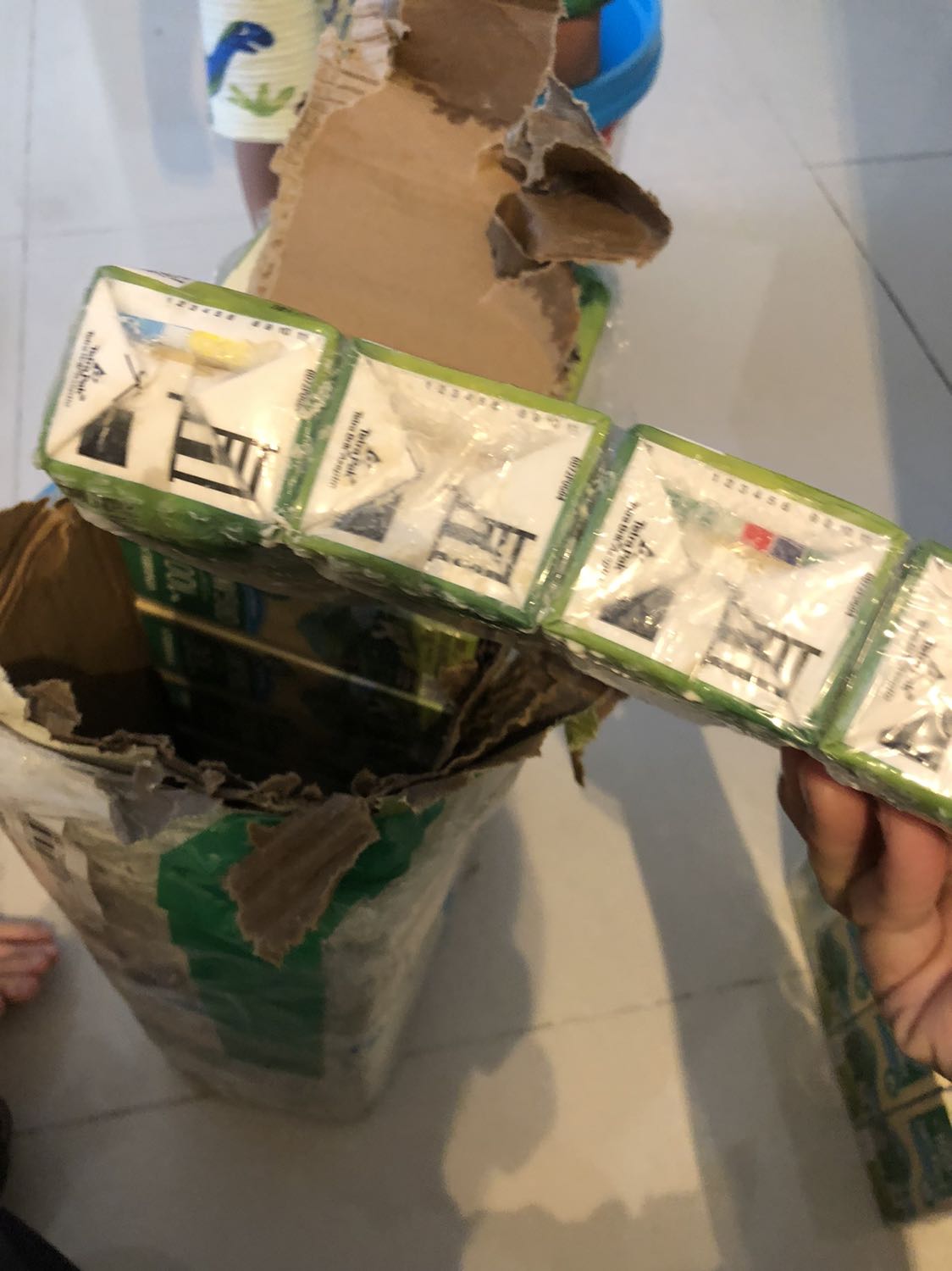 Hàng bể, đề nghị liên hệ đổi lại hàng. Cảm ơn.