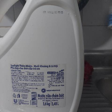 Sản phẩm tệ. Nước rất lỏng. Kiểu bị pha nước vào. Mới khui chiều hôm qua. Vừa xài vứa tức. Cứ như mua hàng đểu ấy. Sao không đăng đc clip vậy? Chờ shop phản hồi!