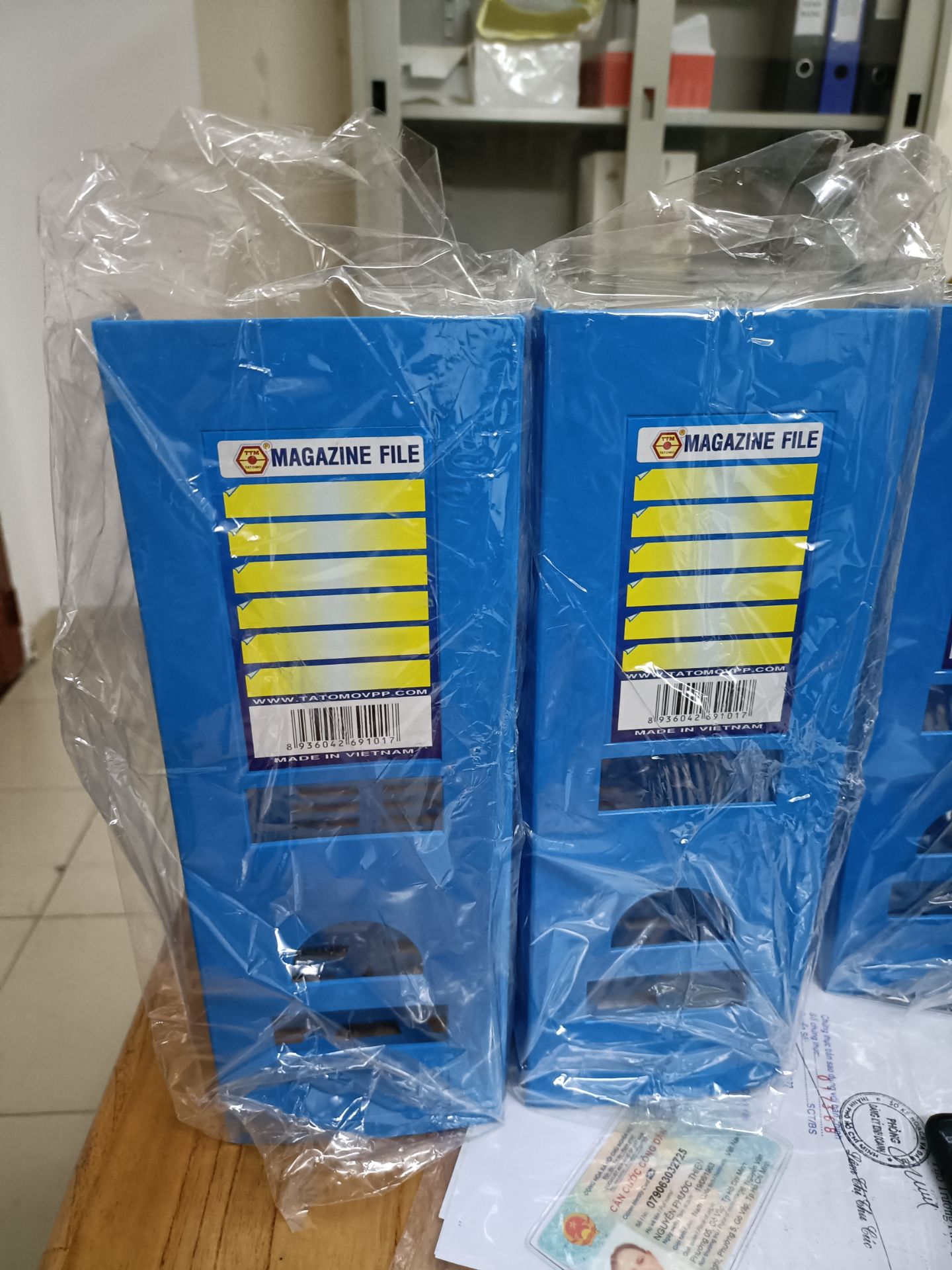 khay đẹp, nhựa dẻo không cứng cáp mấy những vẫn dùng tốt