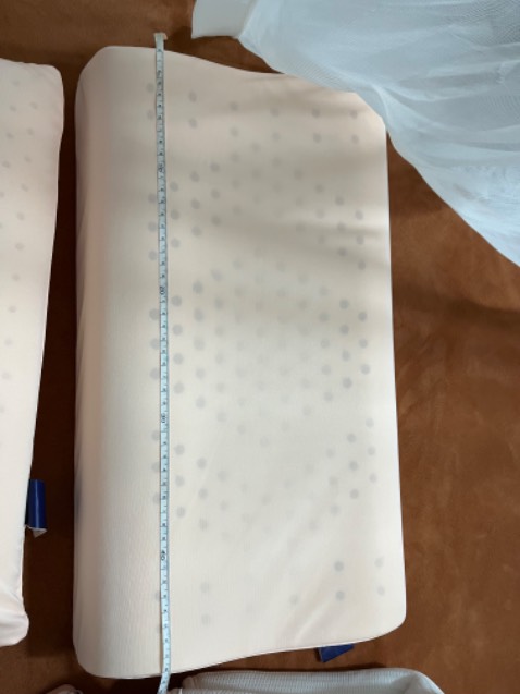 TIKI & BÁN HÀNG QUÁ LÀ ĐỂU GIẢ
Mua gối size 35x50, trên bao bì cũng ghi đúng size nhưng gối chỉ có 30x44.
Lần cuối mua hàng trên tiki.