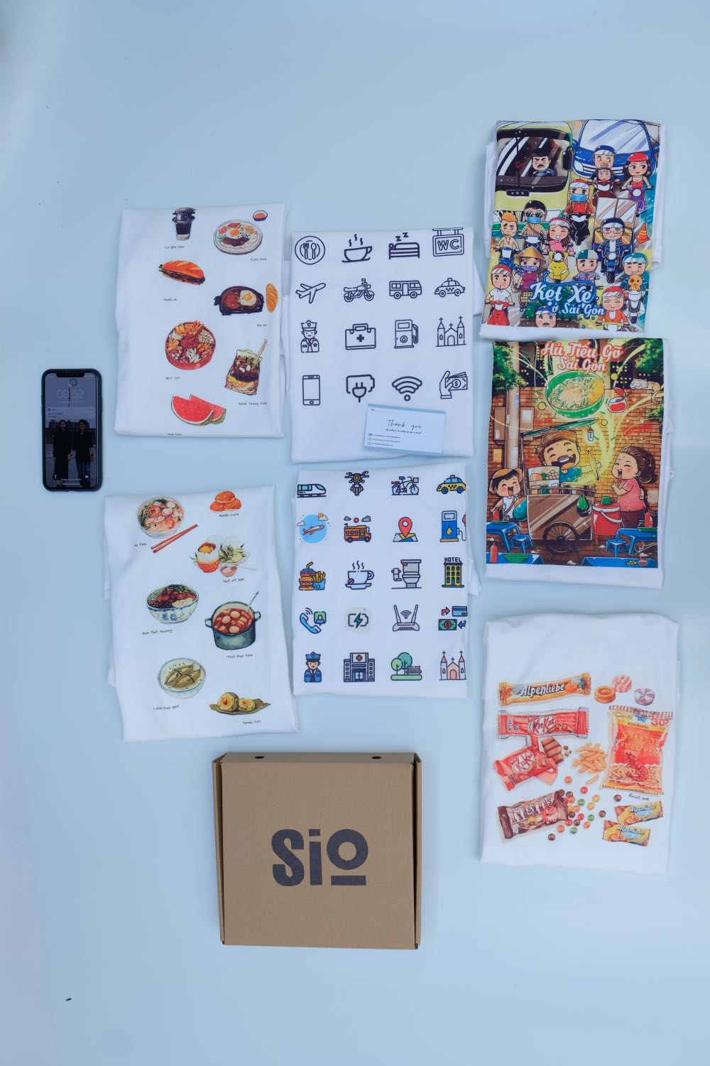 Sách của Dương Thuỵ thì đương nhiên mình ủng hộ không sót quyển nào rồi. Giọng văn của chị tuy là viết về người nước ngoài nhưng được Việt hoá, đọc rất gần gũi, thân thương