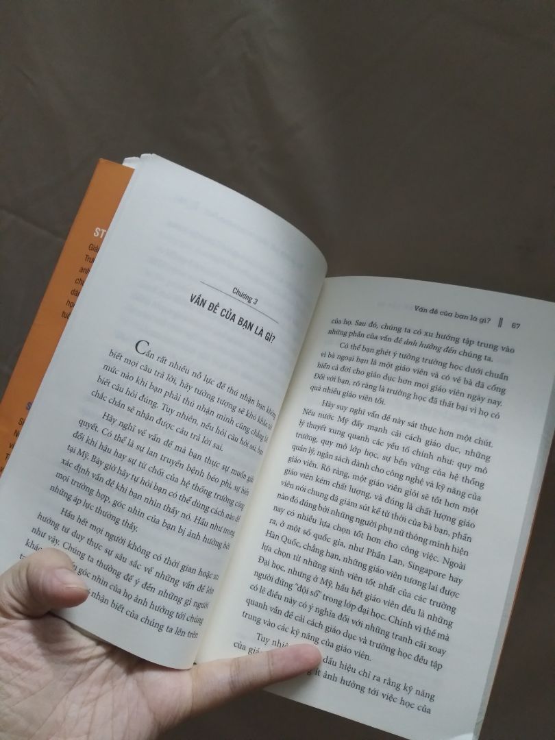 sách hay, nội dung khoa học, cách truyền tải hóm hỉnh, đọc cảm thấy thú vị nhưng ko quá học thuật hàn lâm. kiến thức sinh động