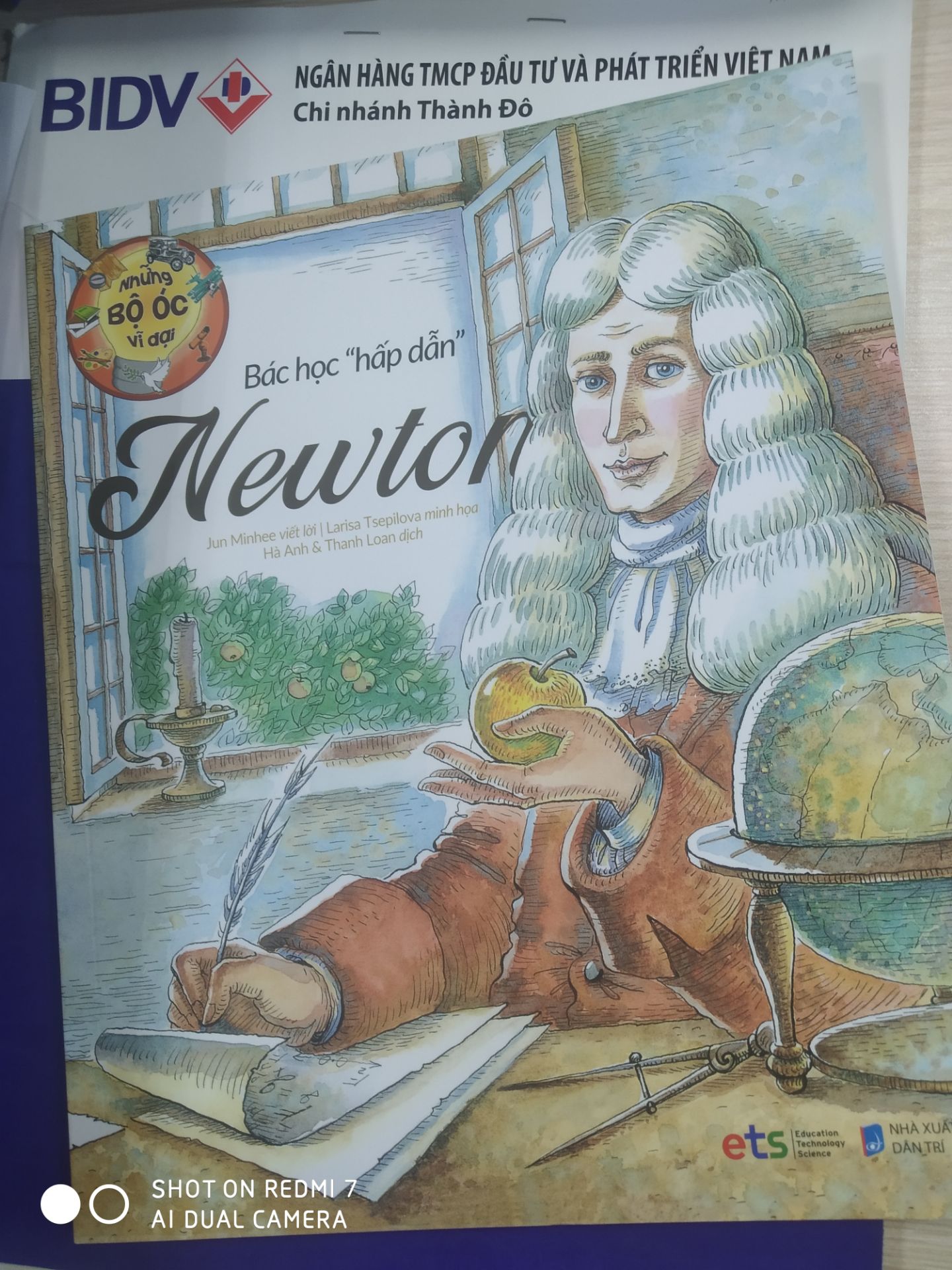 sách hay, hình vẽ đẹp nên mua mọi ng nhé!!!!!!!!!!¡!!!!!!!!!!!!!!!!!!!!!!!!!!