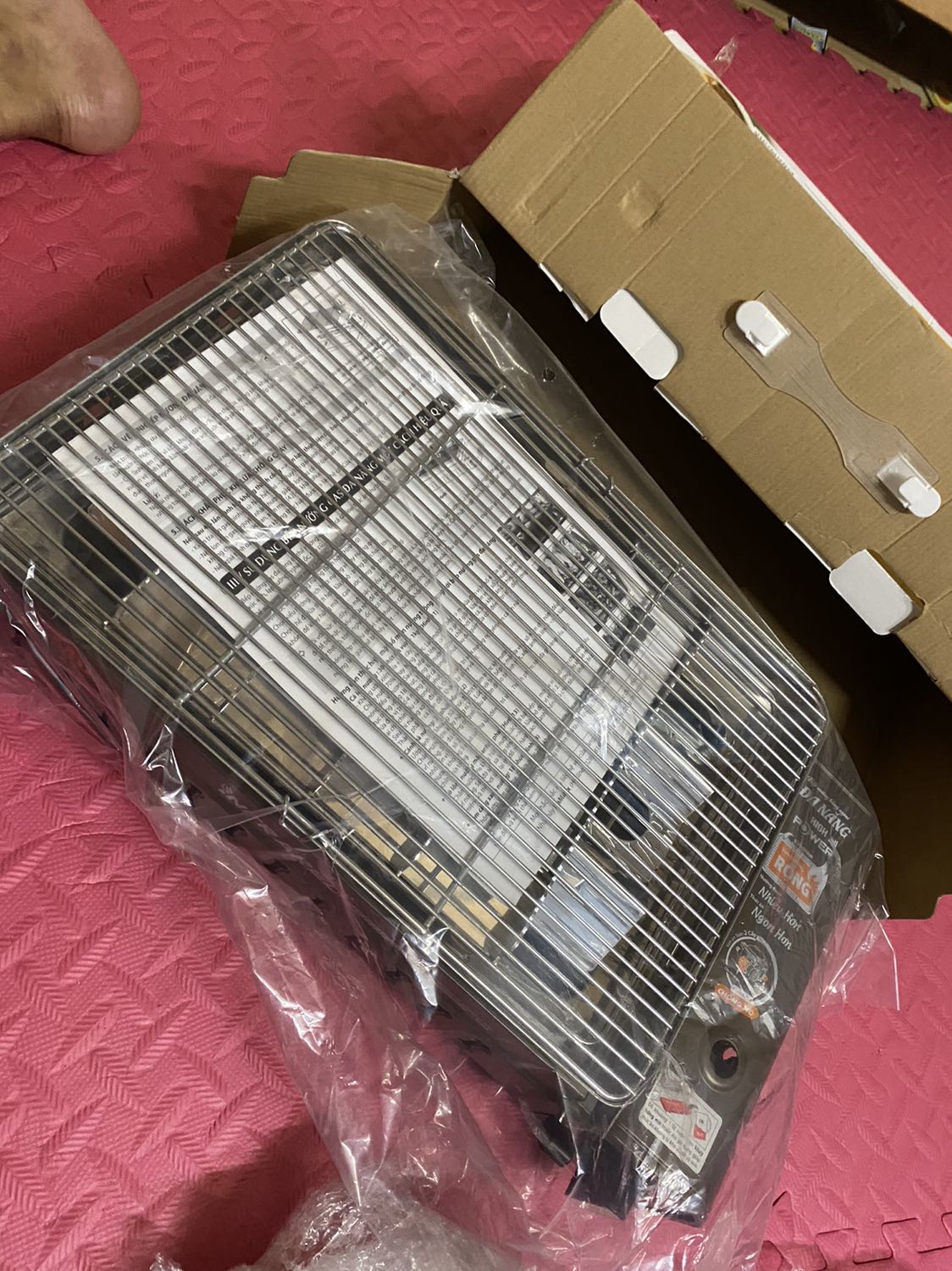 Bếp đẹp, hoàn thiện chắc chắn, thấy van chống cháy nổ là ok rồi. Vận chuyển tốt… 5 sao cho sự uy tín