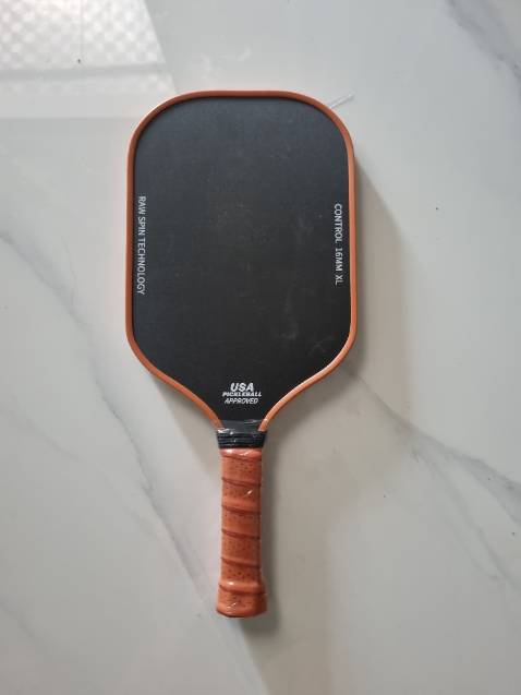 Mua vợt T700. Nhưng giao vợt k giống mô tả. Mua vợt T700. Nhưng giao vợt k giống mô tả.