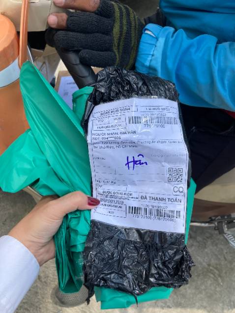 Treo đầu Dê bán thịt ***. 
- Lần 1: Giao ko đúng như sản phẩm mô tả, quảng cáo
- Lần 2: Giao sai sản phẩm sai cả màu. 
Quá tệ