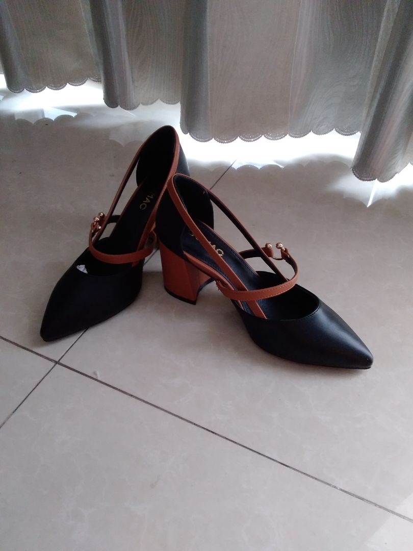 giầy đẹp, giá tốt, còn chất lượng thì để sử dụng sẽ đánh giá sau. thươ ng hiệu gumac thì tôi đã mua quần áo nhiều và sử dụng rất tốt,còn giầy thì lần đầu mua.