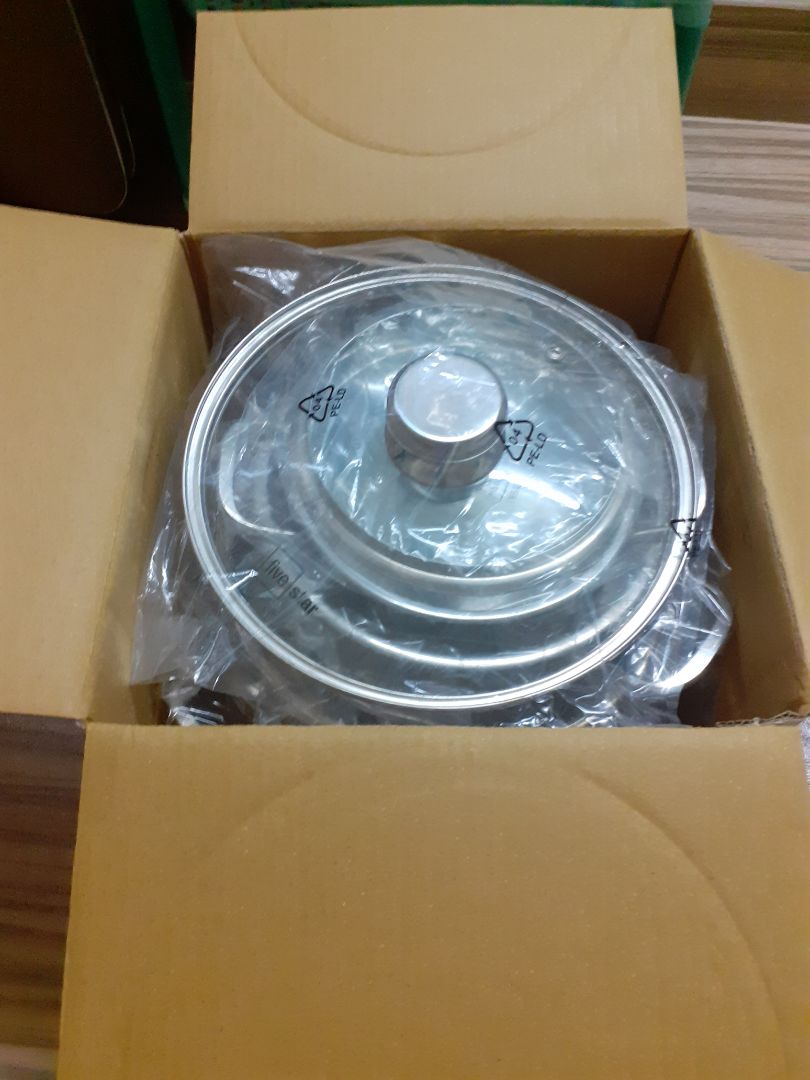 sp nhận được đầy đủ , không bễ vỡ . sp khá tốt , cầm khá nặng , sp dày dặn pwr cả đáy và thành nồi . về chất lượng sp mình chưa đánh giá được vì chưa sử dụng .