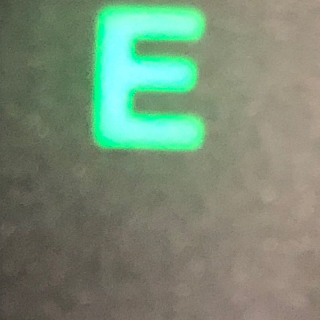 Giao hàng nhanh tuyệt vời
Đóng gói hàng rất tốt
Cảm giác gõ phím rất đã ( mình dùng brown switch) nên âm thanh rất ổn với yêu cầu sử dụng