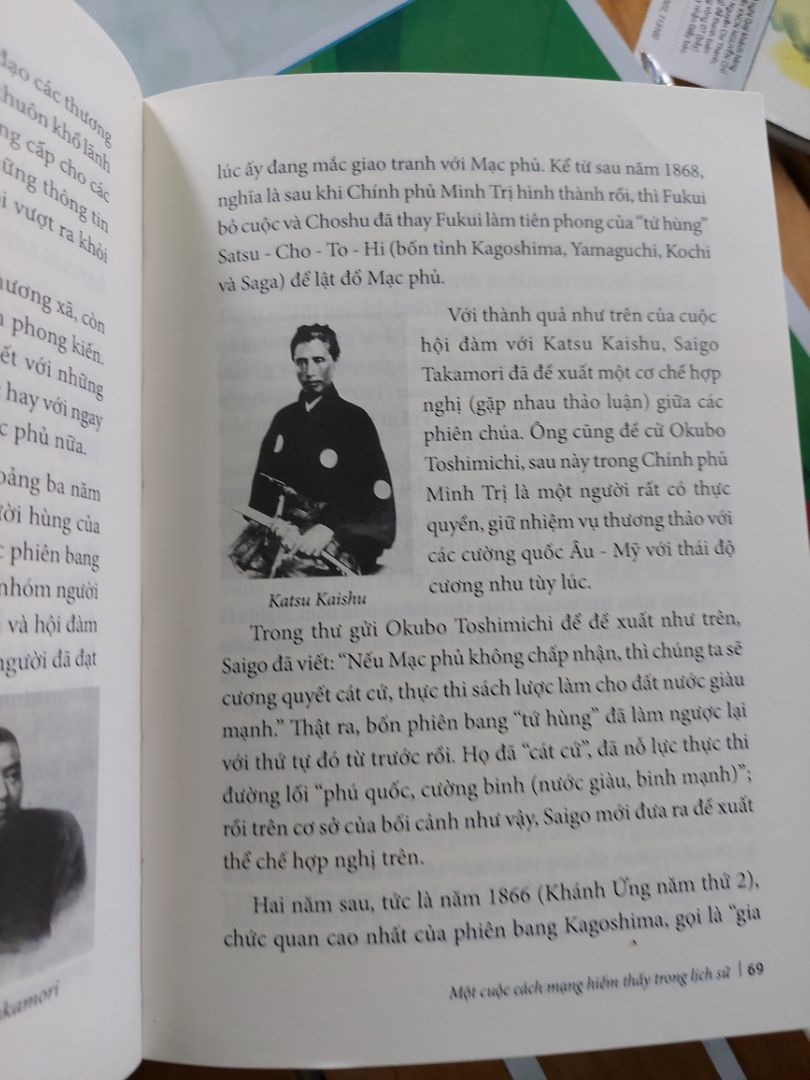 sách hay, nội dung súc tích, có sự so sánh các cuộc cách của các nước Châu Á khác thời hiện đại