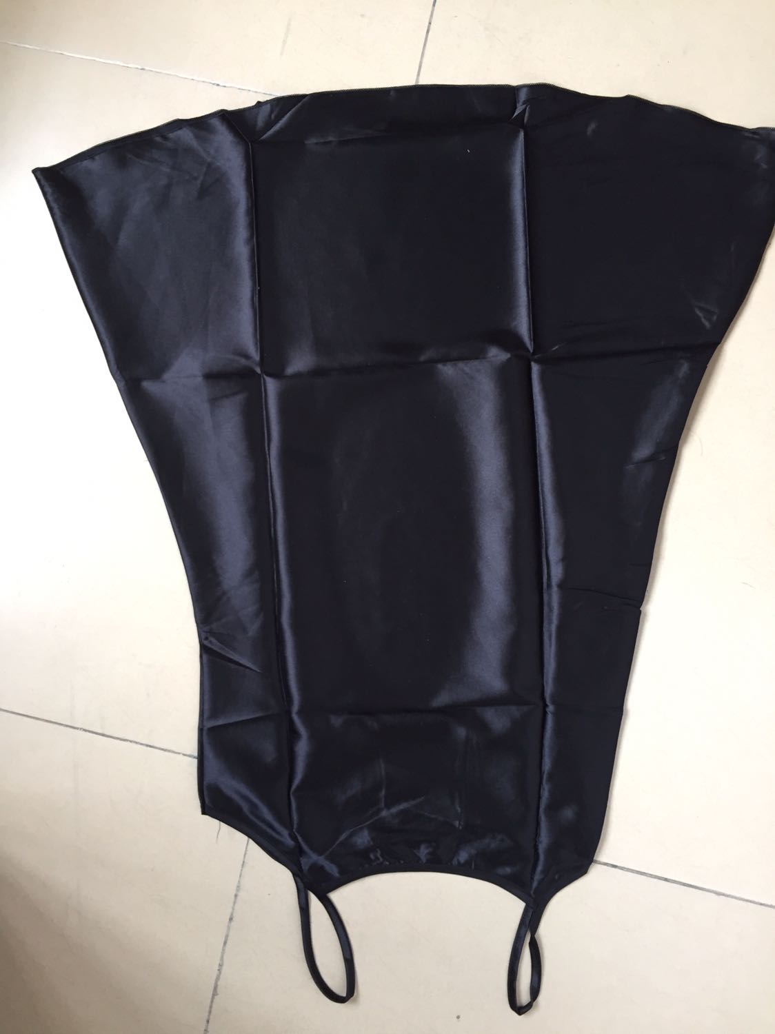 Đầm ngủ không như hình. Đề nghị tiki kiểm tra lại sản phẩm trước khi đóng gói giao cho khách . Nếu kinh doanh kiểu này lâu ngày cũng bị khách quay lưng. Tôi đề nghị trả lại sản phẩm này