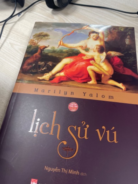 nhân ngày 8/3, mua về đọc tìm hiểu về phụ nữ he he