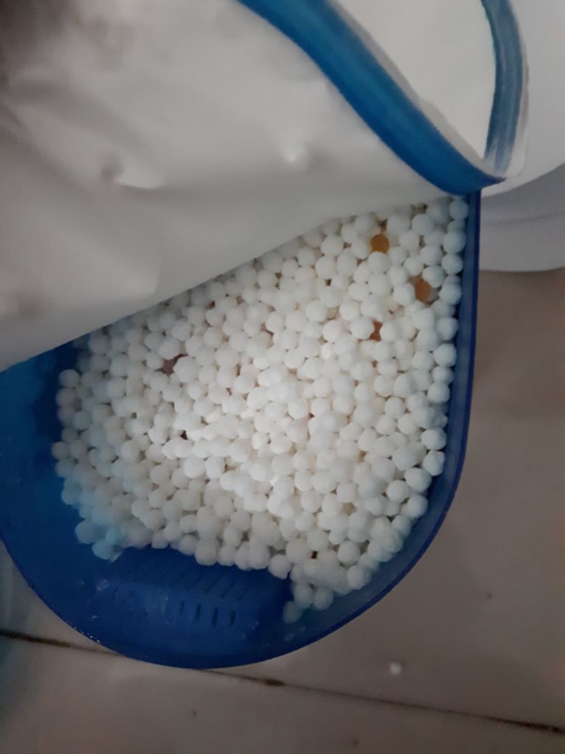 hộp đã bị vỡ. chủ shop bán hàng ko uy tín. tiki nên cân nhắc mấy shop như thế này. đã cạch shoppe vì 2 lần giao hàng kém chất lượng