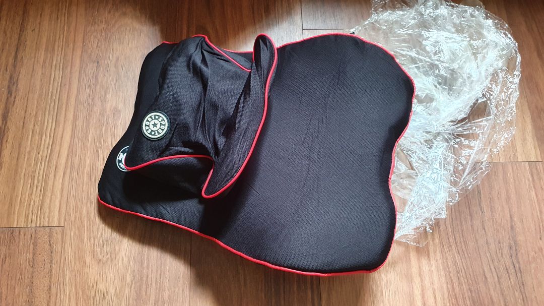 Rất thất vọng !!!
Đóng gói hàng ẩu, tựa lưng và gối đầu không đồng bộ thương hiệu.
Gần đây 4 lần liên tiếp tôi phải đề nghị đổi trả vì sản phẩm k chất lượng. Tiki lưu ý giúp !!!