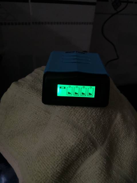 Giao hàng sớm hơn dự kiến. Sạc pin đầy khoảng 5h. Chất lượng pin chưa sử dụng