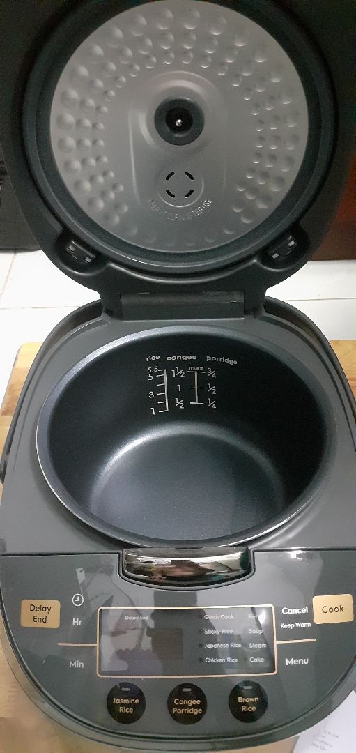 giao hàng nhanh, đầy đủ phụ kiện, nhân viên giao hàng thân thiện.