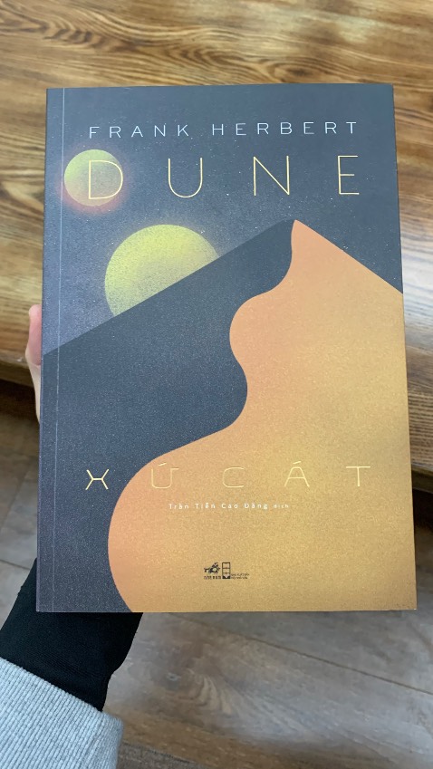 Tiki đóng gói và giao hàng vẫn tuyệt vời như mọi khi. Lần này mua đc giá siêu hời 112k không nghĩ tới luôn á. Mãi yêu Tiki 🫶