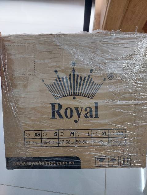 Giao hàng nhanh, sớm hơn 1 ngày. Mũ đẹp, chắc chắn, có thể tháo lớp vải lót để giặt. 2 miếng ốp bên tai chưa được hoàn thiện lắm. Nên có thêm size XXL trên tiki để người dùng có nhiều lựa chọn hơn.