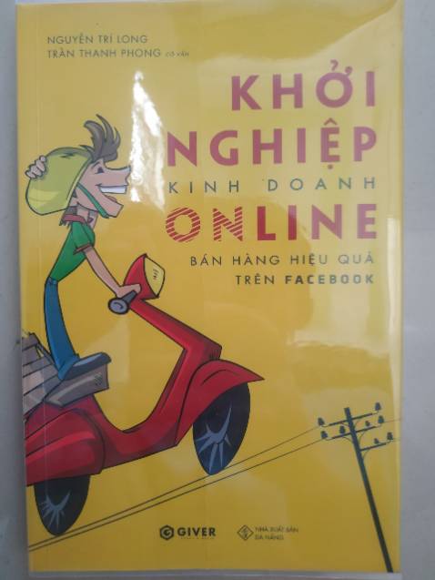 Cuốn sách cung cấp những kinh nghiệp THỰC CHIẾN khi kinh doanh online bằng việc kết hợp những dẫn chứng thuyết phục. Ví dụ như sau khi nhấn mạnh tầm quan trọng của việc giao hàng chiếm hơn 50% mức độ hài lòng của khách hàng, cuốn sách sẽ phân tích những đơn vị giao hàng đang làm tốt trên thị trường. Từ đó người đọc sẽ có cái nhìn tổng quan, giảm thời gian THỬ-SAI khi làm thực tế.