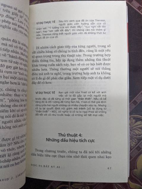 Bìa sách in màu rất rõ ràng, chất lượng giấy in tuyệt vời. Đáng đồng tiền bát gạo