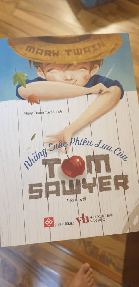 Sách hay, in màu đẹp, giao hàng nhanh. Bé rất thích