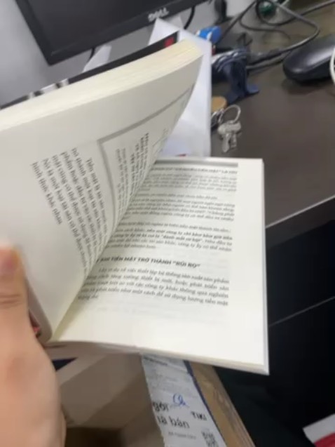Giao hàng đúng dự kiến, đóng gói cẩn thận, shipper dễ thương. Đã mua tiki nhìu lần, lần này không làm mình thất vọng, trừ việc không có bookcare do không hỗ trợ dù mình vẫn còn bookcare