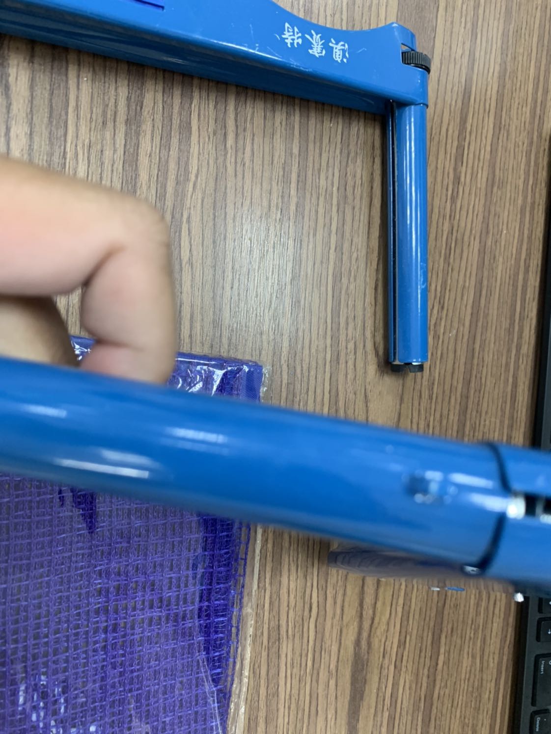 Shop này bán hàng ko đúng thương hiệu DHS P106, tróc xi tùm lum hết! Mình đang khiếu nại với Tiki để đổi lại, ko biết có được ko? Bực mình