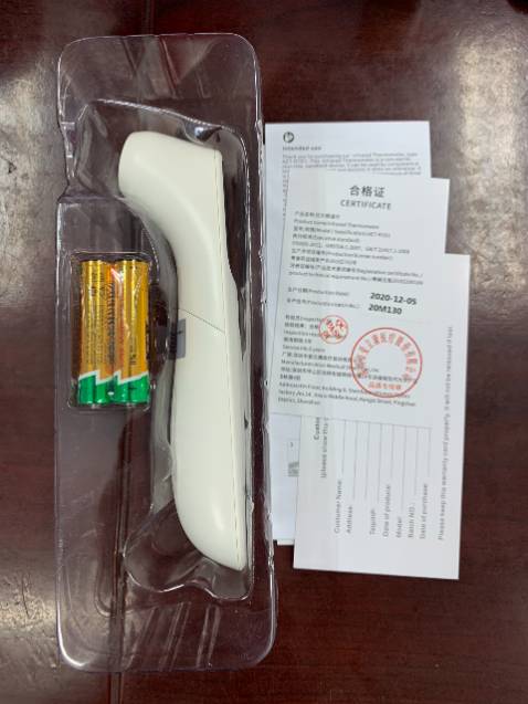 Nhà bán Thiết bị y tế Gia Đình HME đăng bán sản phẩm là một loại nhiệt kế khác của Sinocare, Bây giờ lại giao một nhiệt kế khác không đúng với mô tả sản phẩm, nhiệt kế kia theo mô tả có đo được nhiệt độ phòng, shop giao nhiệt kế chỉ đo được nhiệt độ cơ thể, yêu cầu trả hàng và yêu cầu shop giao đúng loại sản phẩm đã đặt.