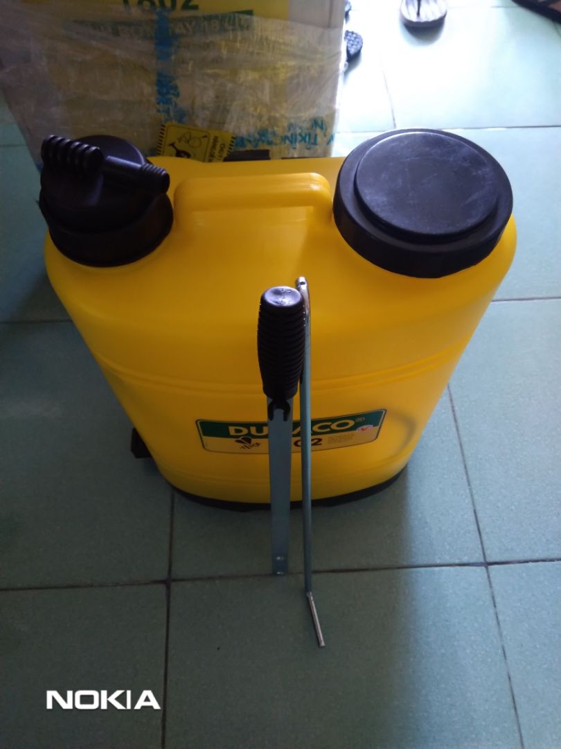 Shop giao thiếu hàng, không có cần phun và khoá chốt??? Hàng nhận được chỉ có như vậy