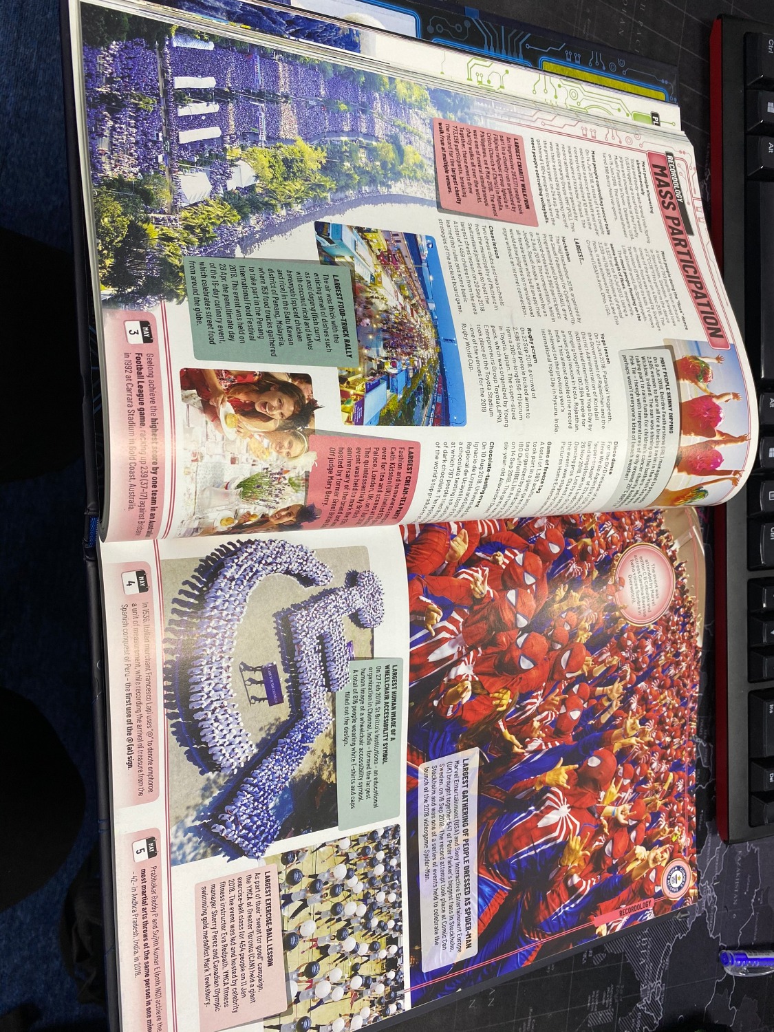 Nội dung sách ko có gì phải bàn, Tiki giao hàng nhanh nhưng sách bị mẻ 1 góc :))