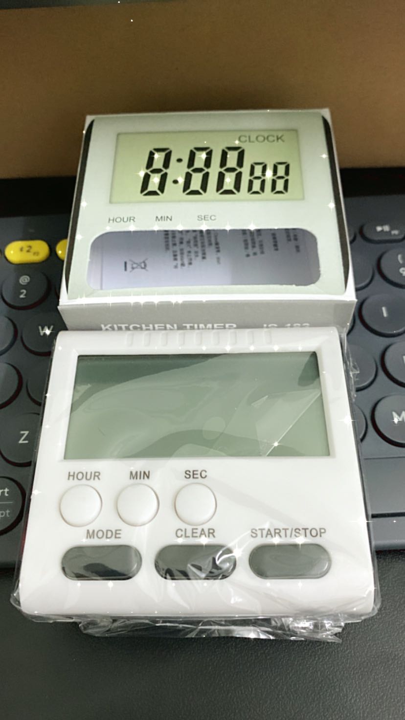 Đồng hồ khi mình nhận còn nguyên Seal niêm phong cẩn thận, Tiki giao rất nhanh luôn. Đồng hồ khi mình nhận còn nguyên Seal niêm phong cẩn thận, Tiki giao rất nhanh luôn.