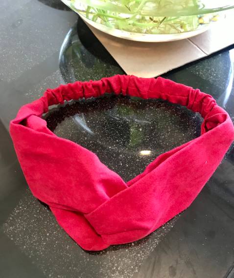 Băng đô màu đẹp, may đẹp. Mình cảm ơn shop, sẽ ủng hộ tiếp lần sau nè! :)