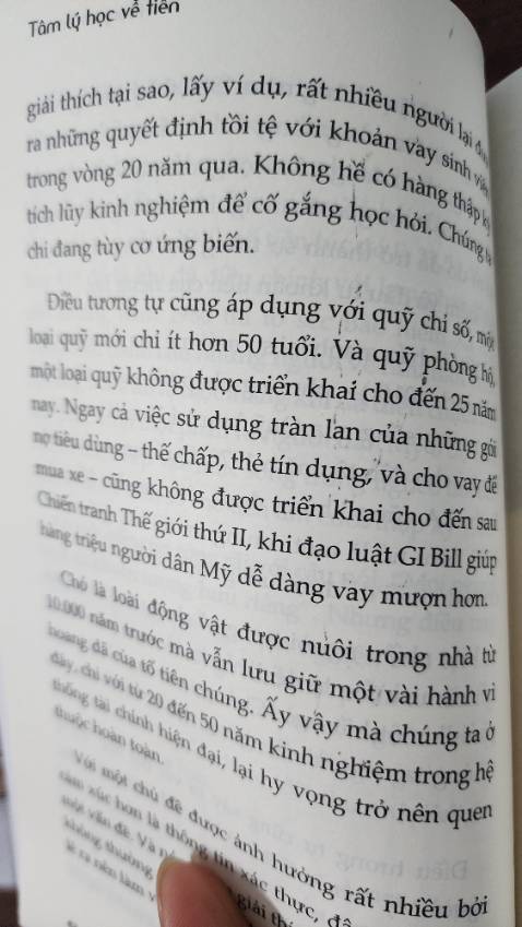 Có thể là sách giả, vì xuất hiện quá nhiều lỗi về mực in, mong Tiki kiểm định, kiểm soát về chất lượng kỹ hơn.,... đây chỉ là những hình ảnh đại diện cho lỗi, còn nhiều trang nữa.