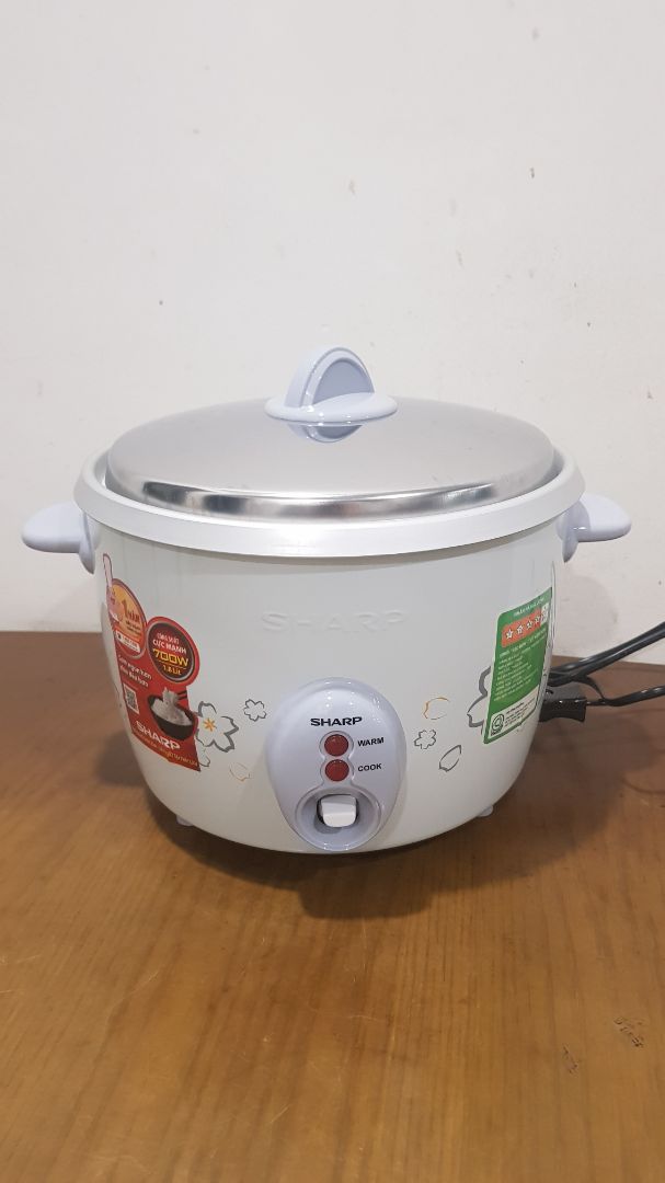 sản phẩm xài ổn. cơm hơi dính đáy 1 xí