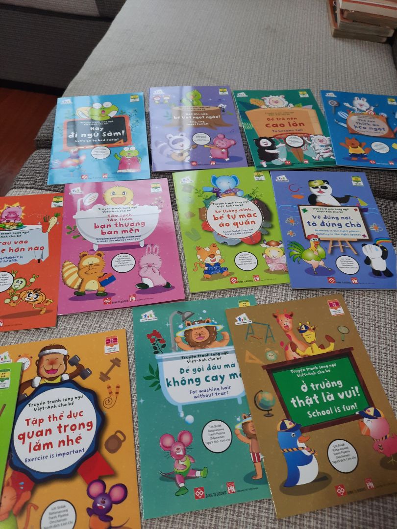Sách mới đẹp. tiki giao hàng nhanh và bọc sách cũng như đóng gói rất cẩn thận. Sách nhỏ và mỏng hơn mình nghĩ khoảng 7-8 tờ/ cuốn nhưng đọc cho bé để rèn các thói quen tốt cho con cũng rất ok.