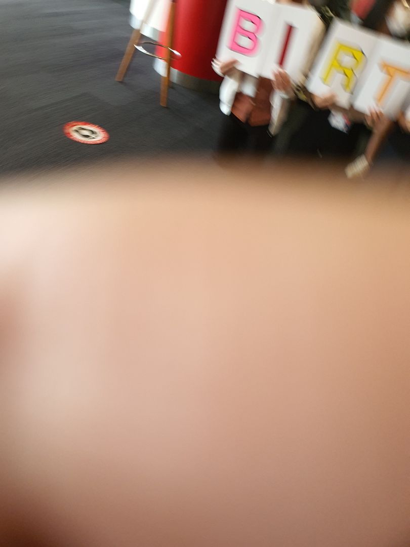 Thảm dày dặn, rất êm, tập thấy thoải mái hơn những thảm mỏng 6mm.