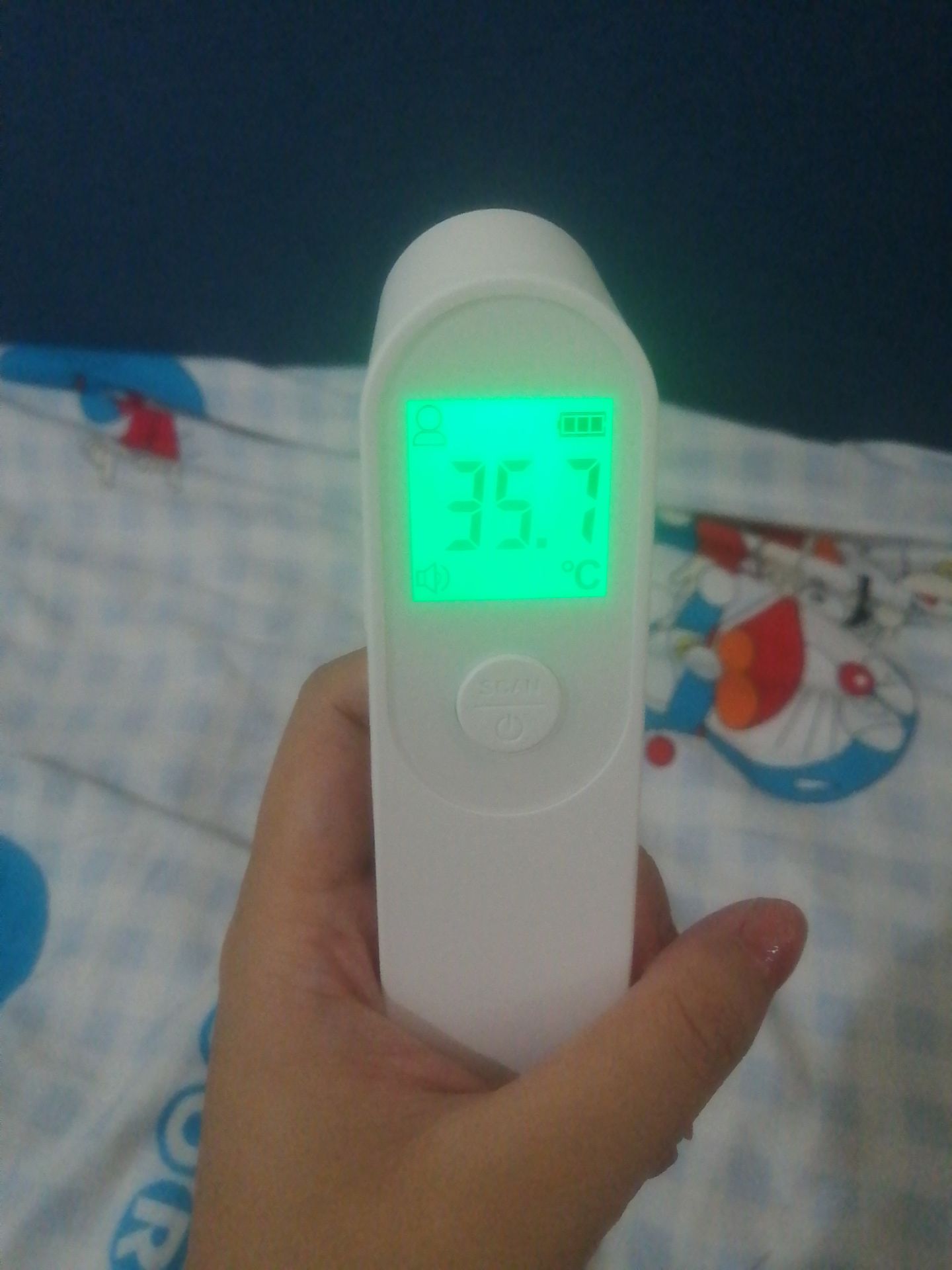 Nhiệt kế ok, giao hàng nhanh, mà shipper ném hàng thẳng vào mặt mình thế là sao nhỉ? Nhiệt kế ok, giao hàng nhanh, mà shipper ném hàng thẳng vào mặt mình thế là sao nhỉ?