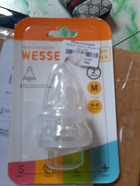 Tôi đặt núm size + ,tại sao giao size m.