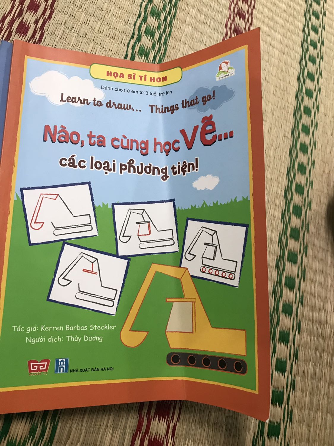 Để sách vô hộp không cẩn thận làm cong bìa